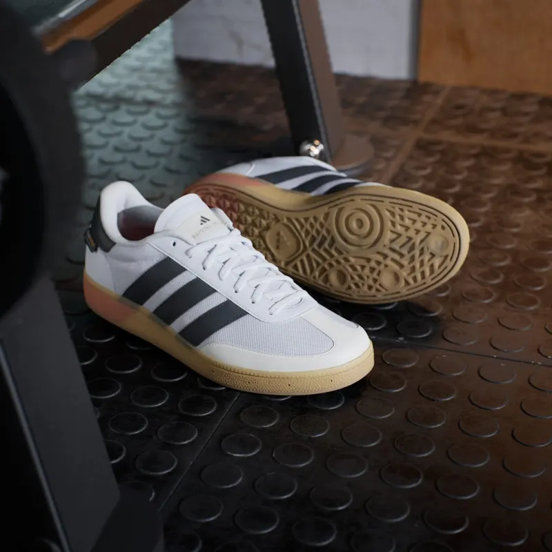 Adidas Training Spezial Cloud White / Core Black / Lucid Red (JP7392)