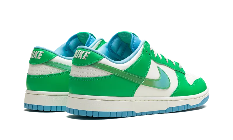 Nike Dunk Low “Green Shock” (FZ4015-399)