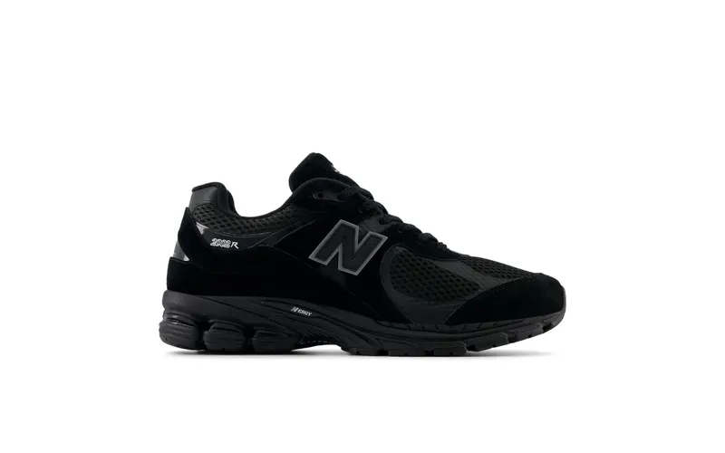 New Balance 2002R Mesh Black Metallic (M2002WB)