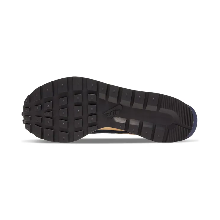 nike-vaporwaffle DD1875-200