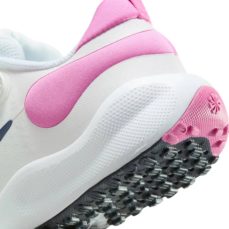 nike-revolution FB7690-103