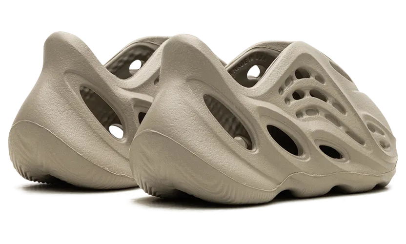 yeezy-foam-runner HP5336