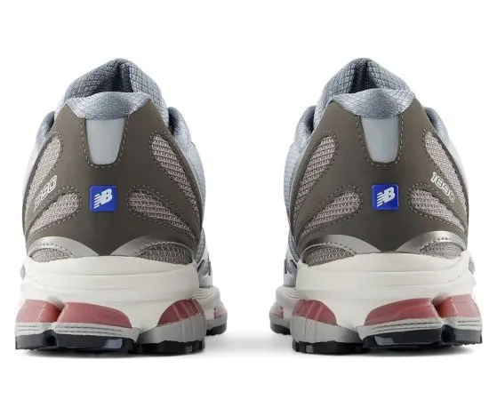 New Balance 1890 “Dark Silver Metallic”: dunkler Riese mit Glanz (6)