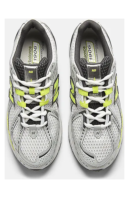 New Balance 1906 “Light Silver Metallic”: Silber mit grünem Unterton (3)