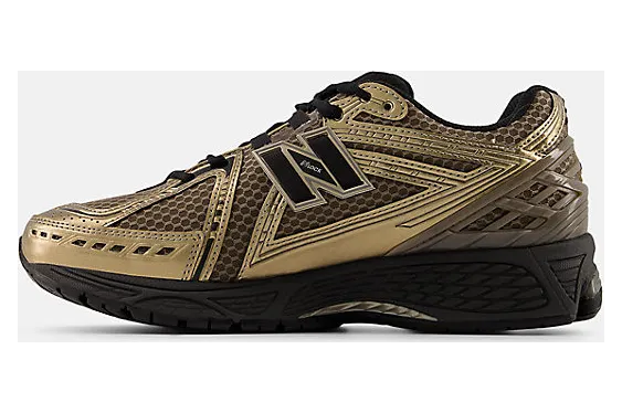 New Balance 1906R “Bronze”: metallischer Glanz für deine Rotation (2)