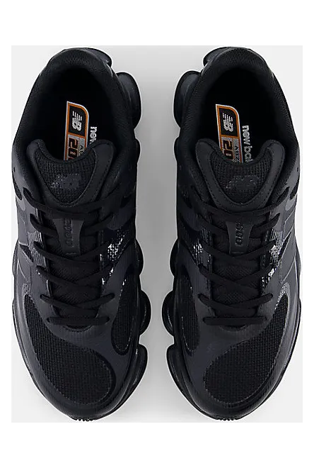 New Balance 2000 “Triple Black”: das schwarze Arbeitspferd (3)