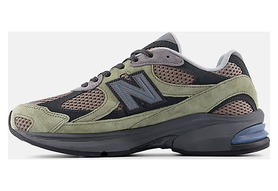 New Balance 2010 “Dark Olivine Mushroom”: Waldgrün stampft in die Stadt (2)