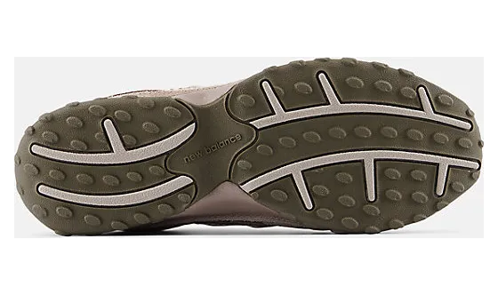 New Balance 204L “Mushroom / Arid Stone”: flach ist das neue Dick (5)
