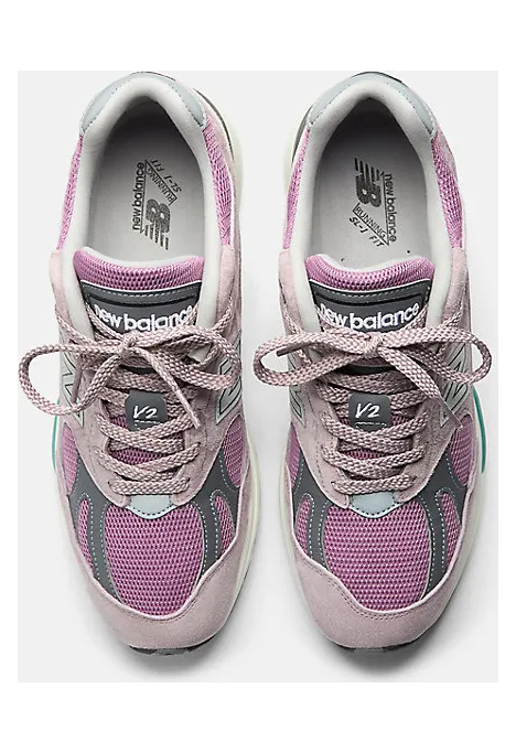 New Balance 991v2 “Smoked Pearl”: Grau mit blauer Kante (3)