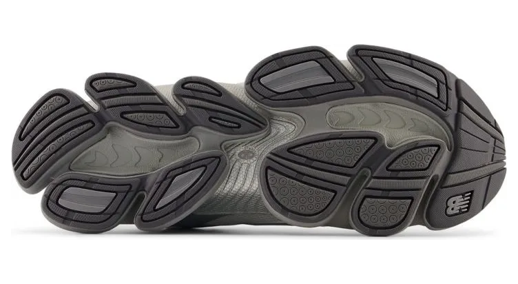 New Balance Abzorb 2000 “Silver Metallic”: Silber trägt sich wie Grau (5)