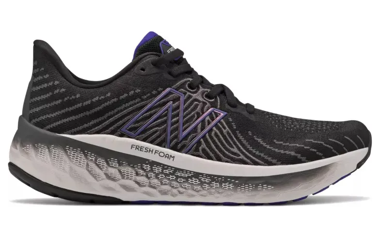 New Balance Herren Fresh Foam X Vongo v5 – Black/Purple, Black/Purple (MVNGOBW5)