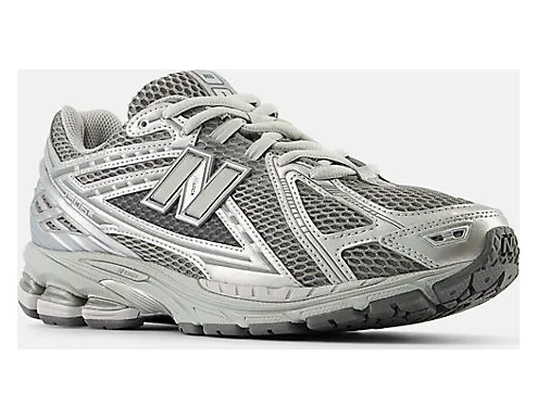 New Balance 1906R “Grey”: silbergraue Maschine aus dem Archiv (4)