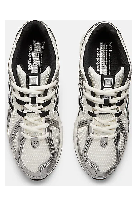 New Balance 1906R “Silver Metallic”: Chrom auf Straßenniveau (3)
