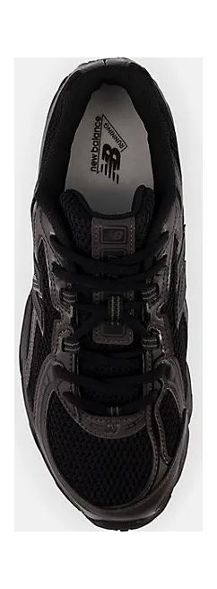 New Balance U740 “Black Cement”: Schwarz mit stiller Tiefe (3)