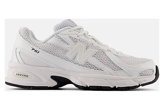 New Balance U740WW2 “Triple White”: clean von Kopf bis Fuß