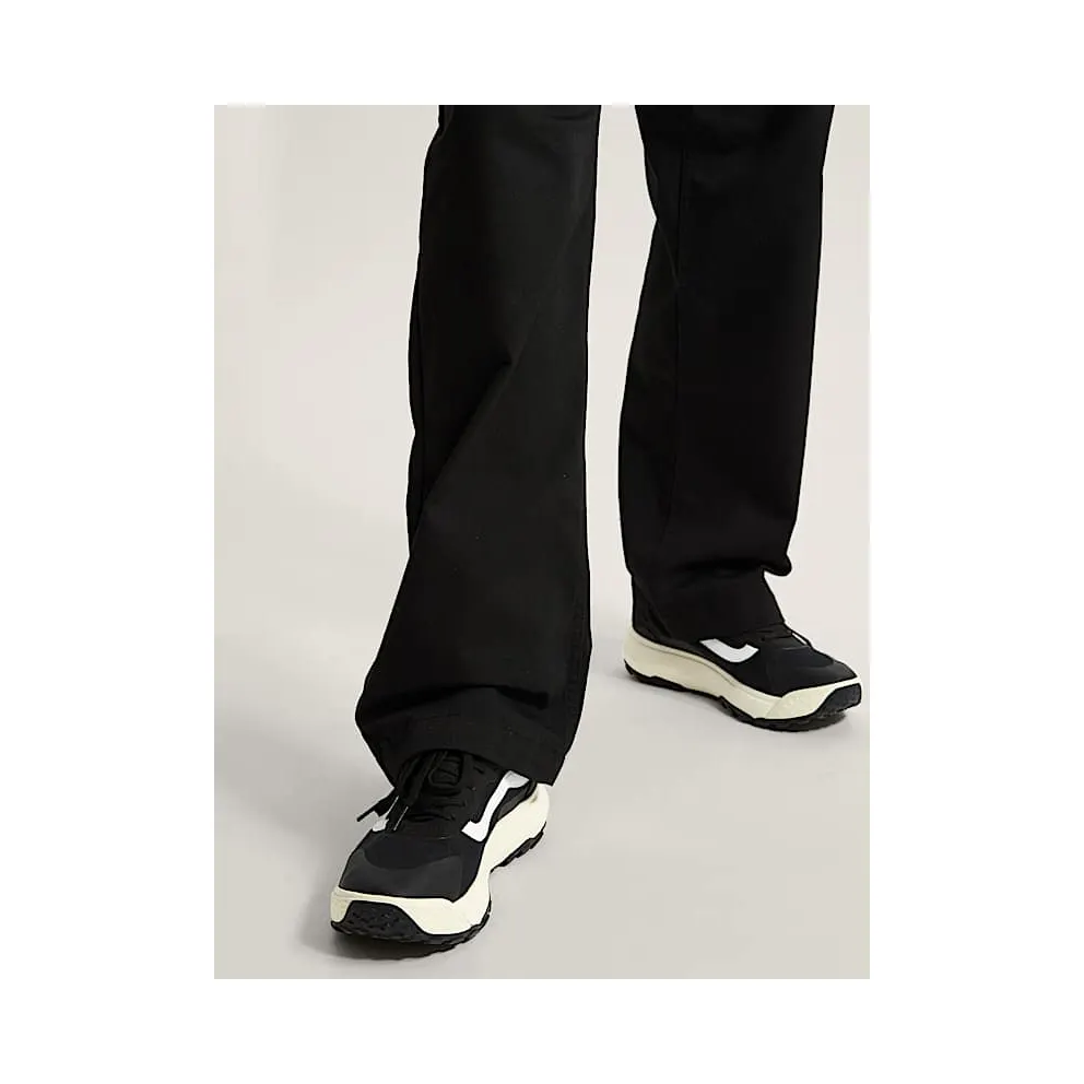 Vans Mte Crosspath Black – “Black” (VN000CVUBA2)