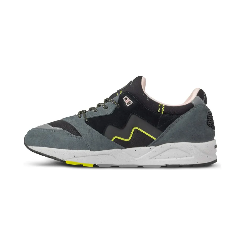 Karhu Aria Turbulance / Jet Black (F803065)