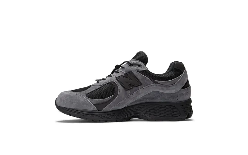 New Balance 2002R “JJJJound – GoreTex” (M2002RXZ)