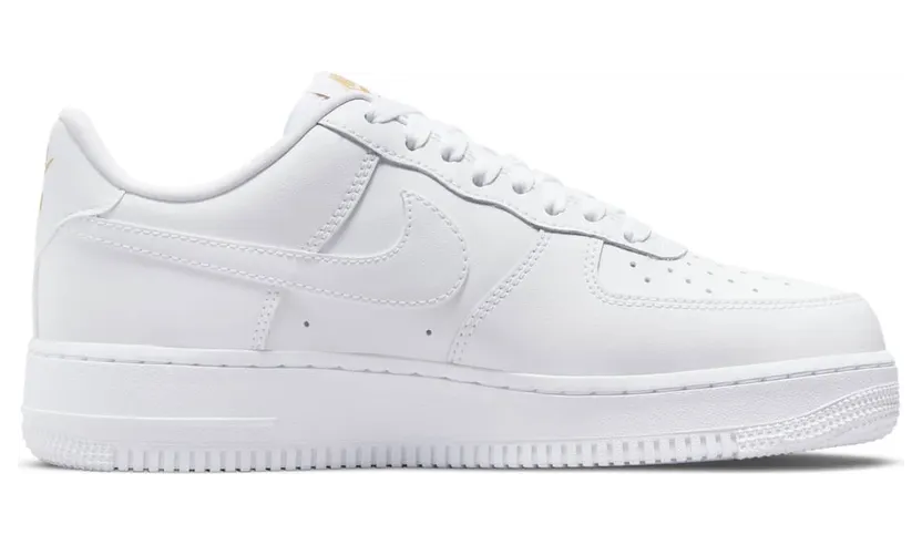 Nike Air Force 1 “Lucky Charms”: der weiße Sneaker, der seinen Schmuck schon mitbringt (3)