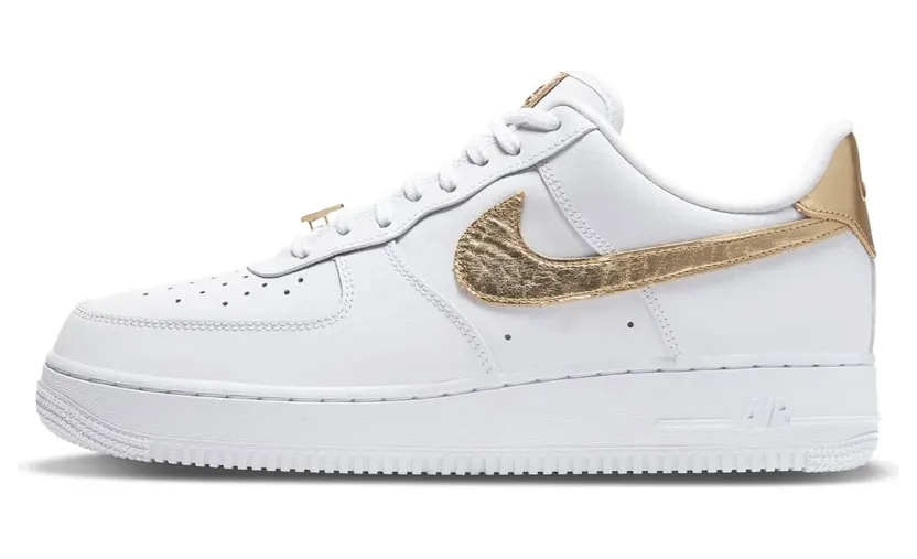 Nike Air Force 1 Low White Metallic Gold (2020)