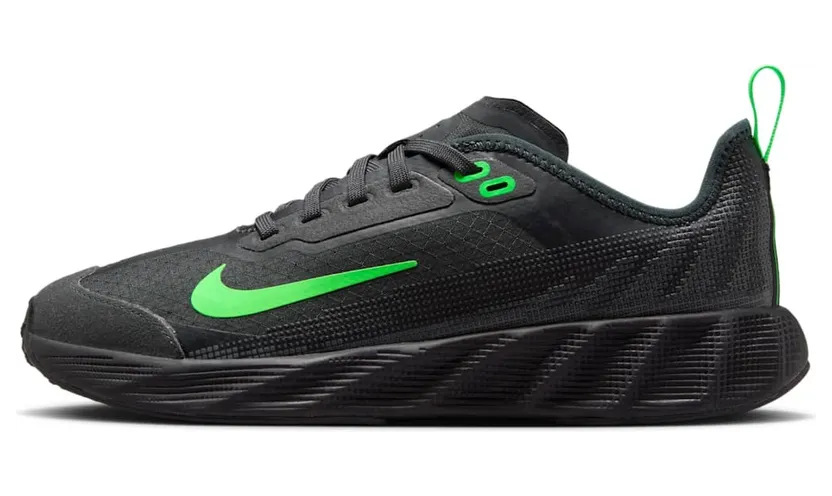 Nike Ava X “Dark Smoke Grey/Black/Smoke Grey/Green Strike” (IM5371-004)