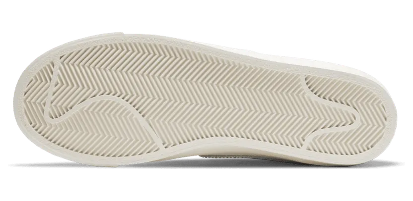 Nike Blazer Mid 77 Color Code White (W)
