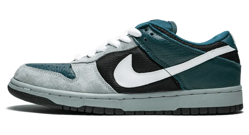 Nike Dunk Low Pro SB Futura (304292-013)