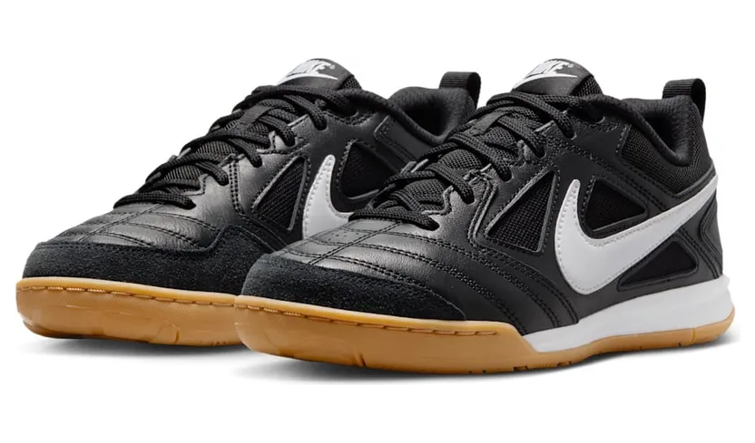Nike Gato “Black Gum”: das Straßenfußball-Monster ist zurück (5)