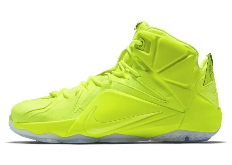 Nike LeBron 12 EXT Tennis Ball (748861-700)