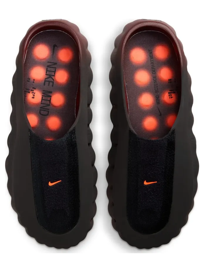 Nike Mind 001 Slide “Bronze Eclipse Total Orange” stylen (5)