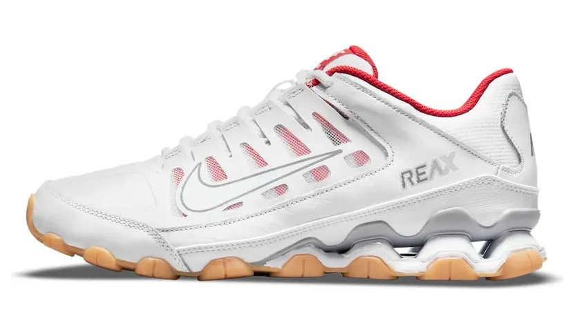 Nike Reax 8 TR “White Wolf Grey Chile Red” (621716-103)