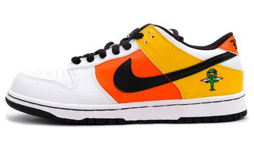 Nike SB Dunk Low ‘Raygun’ White (2005) (304292-802)