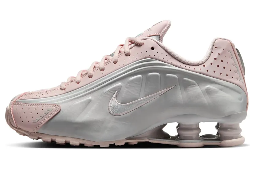 Nike Shox R4 (barely rose / platinum) – AR3565-600
