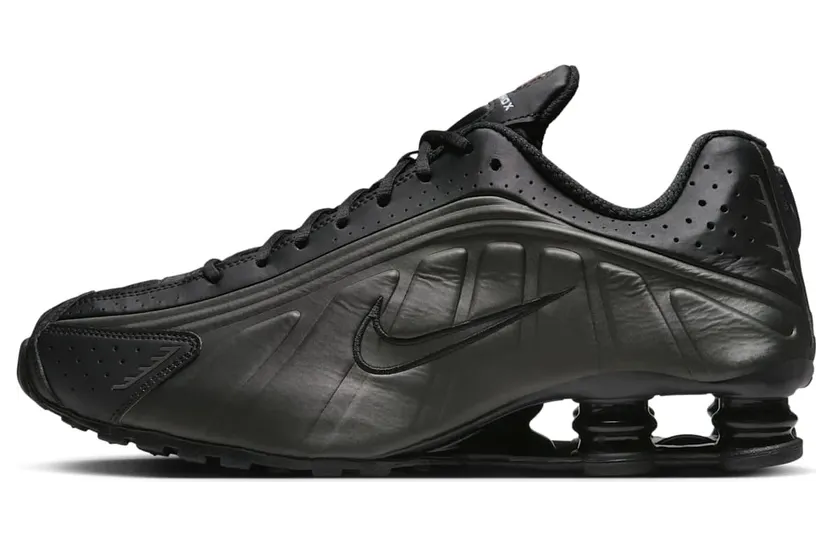 Nike Shox R4 (black / black / black / bright crimson) – HQ1988-001