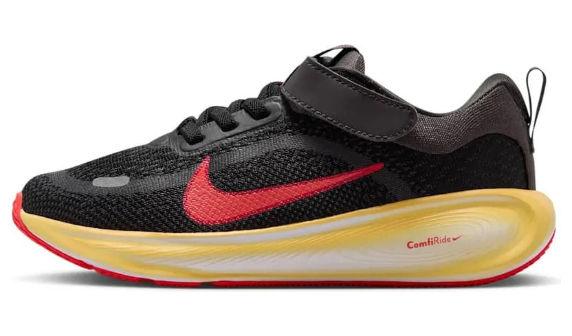 Nike Stellar Ride “Black/Medium Ash/Light Crimson/Bright Crimson” (HQ3267-006)