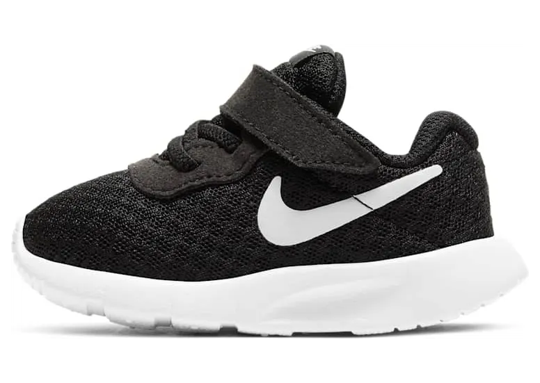 Nike Tanjun Schwarz (818383-011)