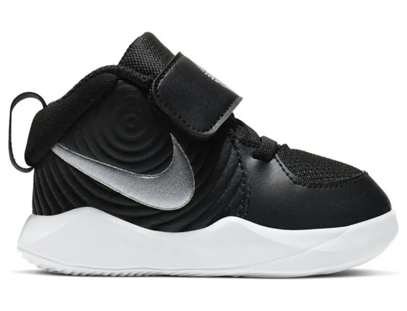 Nike Team Hustle D 9 Schwarz (AQ4226-001)