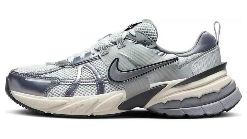 Nike V2K Run (pure platinum / mtlc cool grey / wolf grey) – FD0736-003