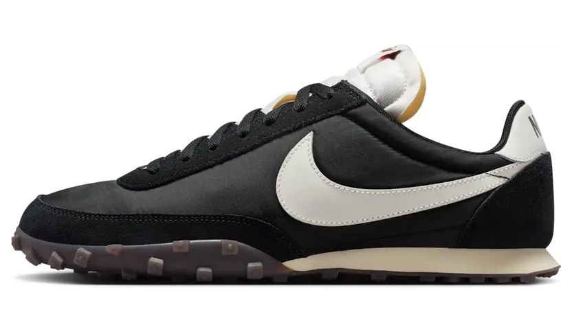Nike Waffle Racer “Black Coconut Milk Gum” (IM8658-001)
