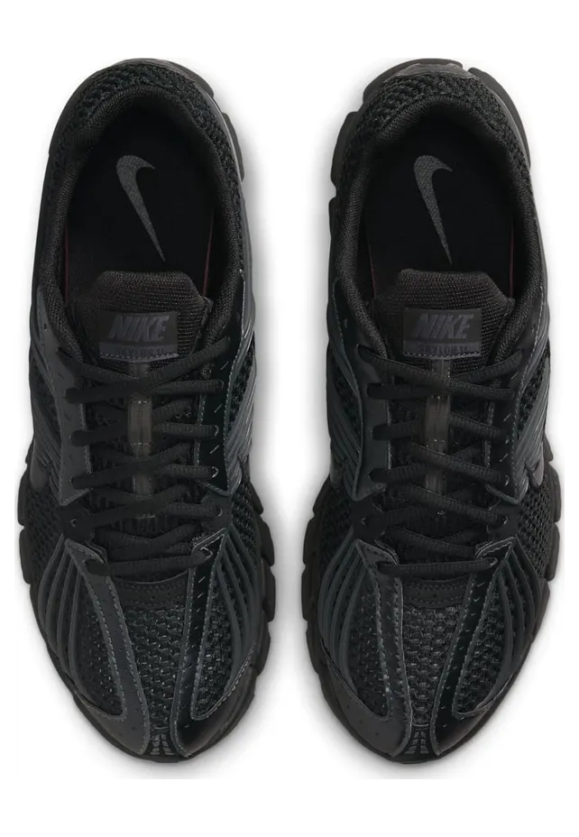 Nike Zoom Skylon 11 “Triple Black”: die sicherste Version einer Rückkehr (4)