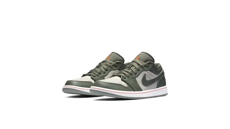 Jordan 1 Low Military Green White/Hyper Crimson-Light Bone-Vintage Lichen (553558-121)