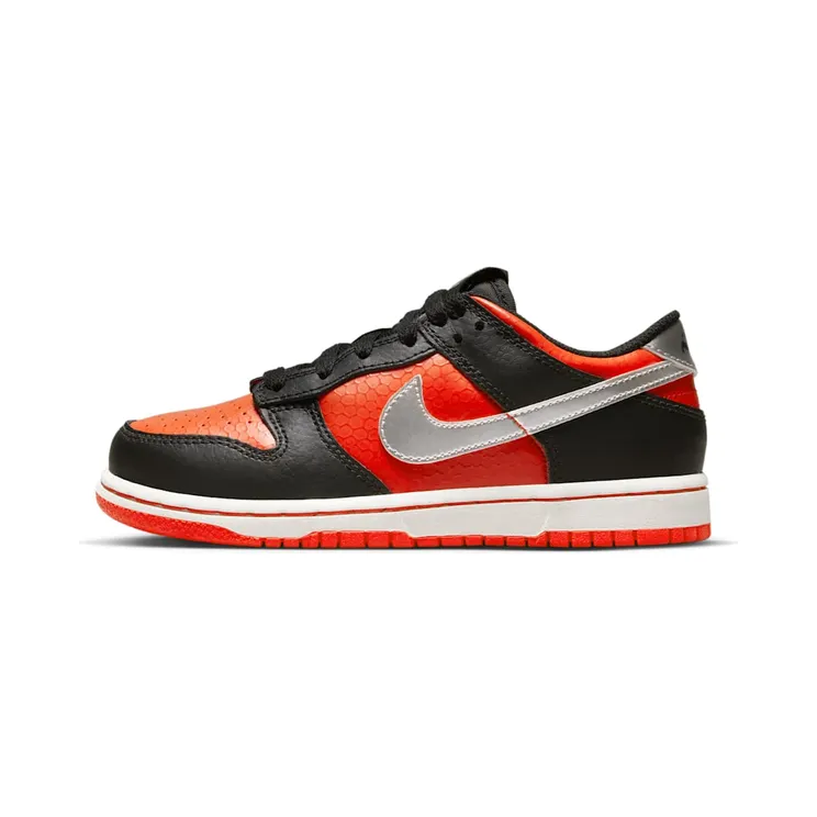 Nike Dunk Low PS Martian “Black / Picante Red / Summit White / Metallic Silver” (DV1988-001)