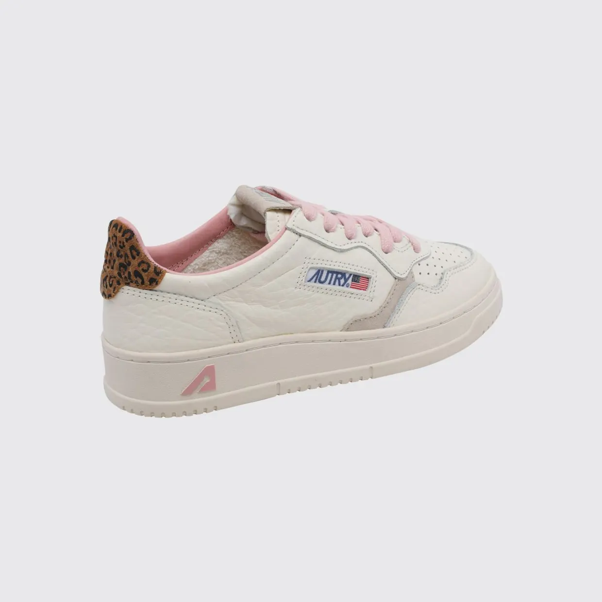 Autry Medalist Low Bicolor Leather Sneakers with Perforated Toe White (AULWNZ01) (2)