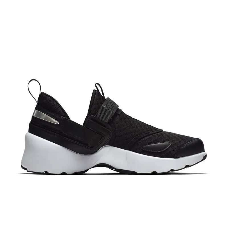 Jordan Trunner LX Black White Sole Black/Black-White (897992-011)