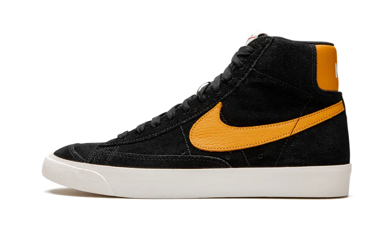 Nike Blazer Mid ’77 “Black / Orange” (CJ9693-001)
