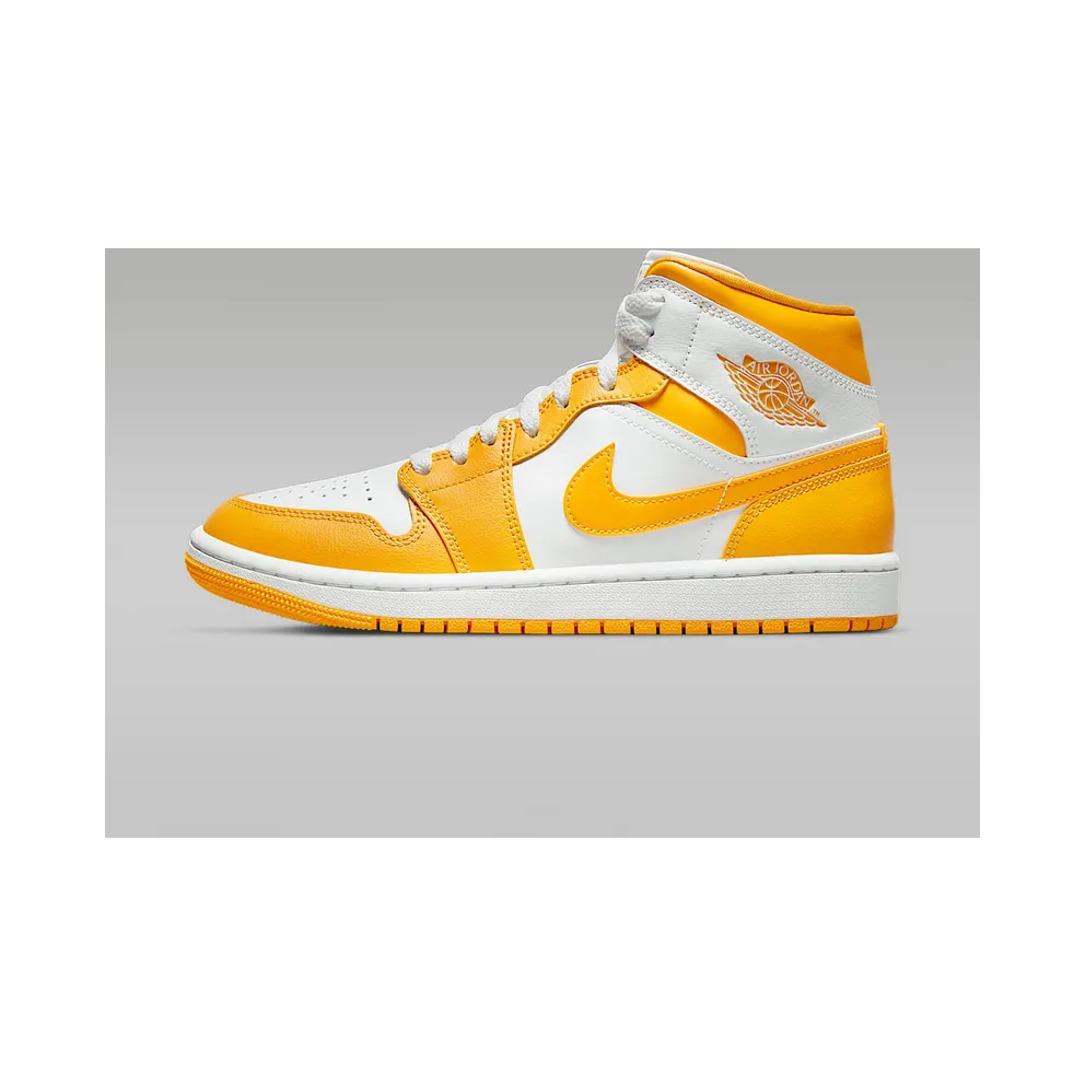 Jordan 1 MID “White / University Gold” (BQ6472-117)