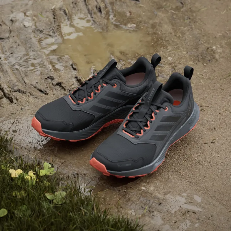 Adidas Terrex Tracefinder 2 CLIMAPROOF Trail Running Shoes Core Black / Core Black / Semi Impact Orange (JR9134)