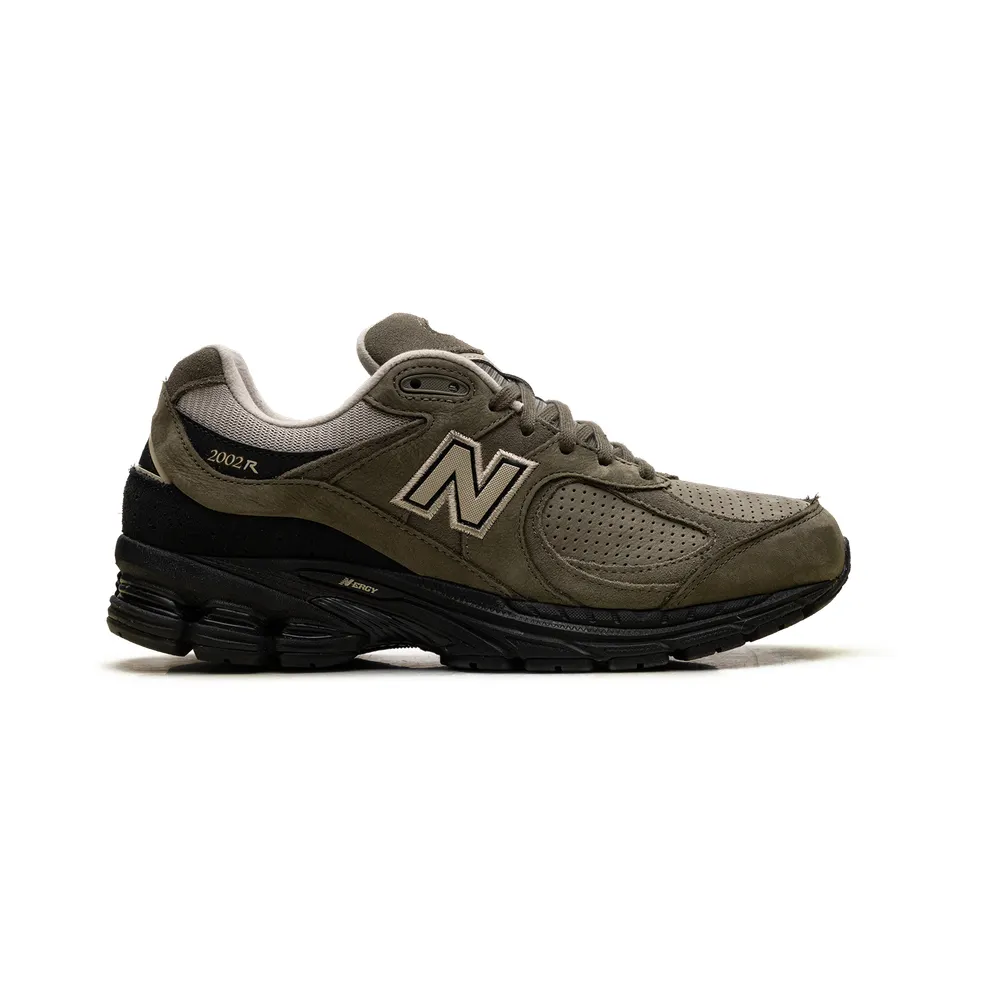 New Balance 2002R “Olive Green Black” (M2002RCF)