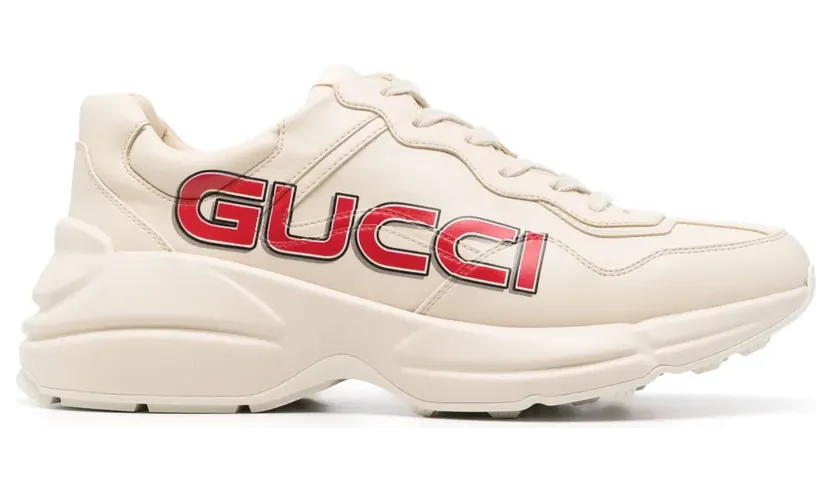 Gucci Sneakers met logoprint – Beige (7989192SH00)