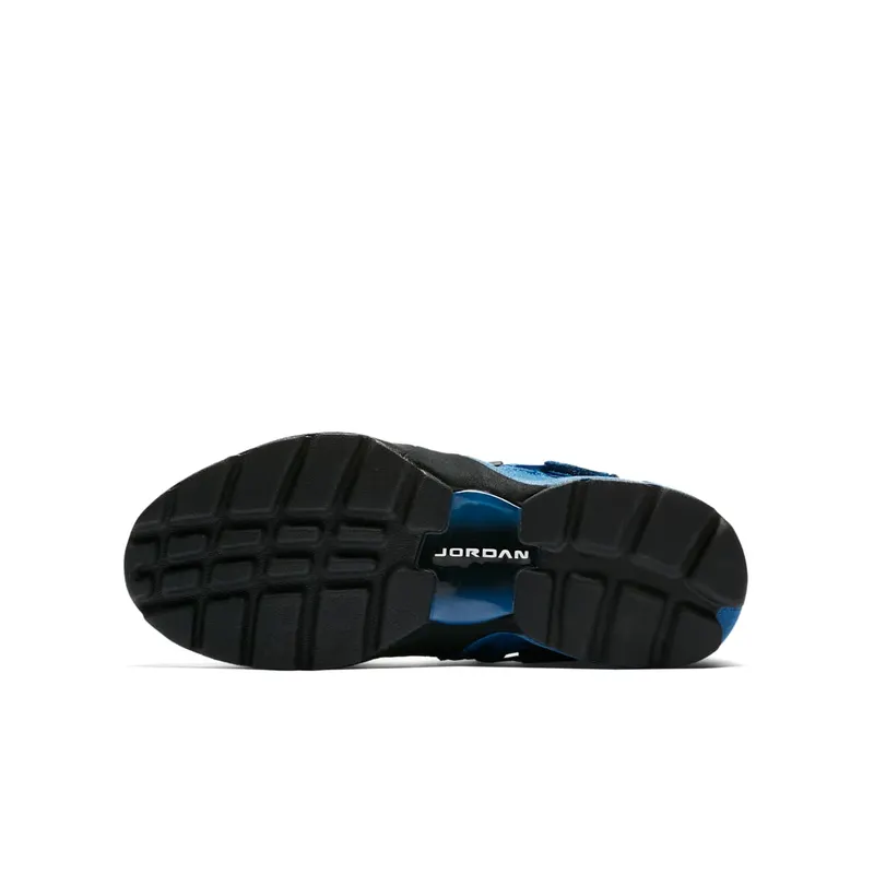 Jordan Trunner LX Black Team Royal (905223-007)